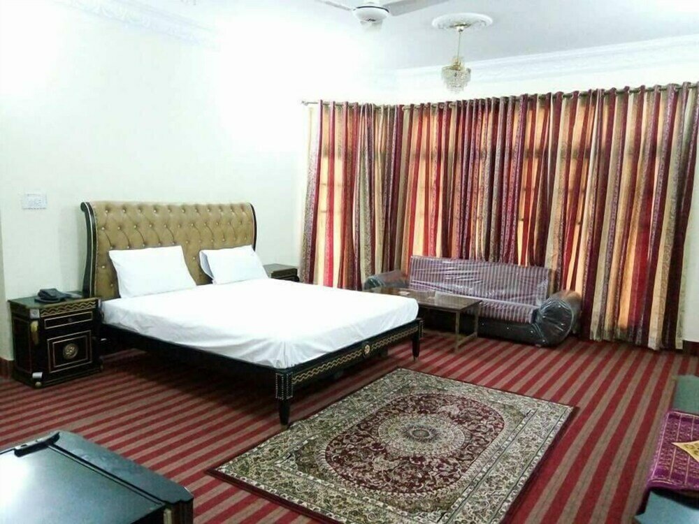 Фото Shahi Palace Guest House