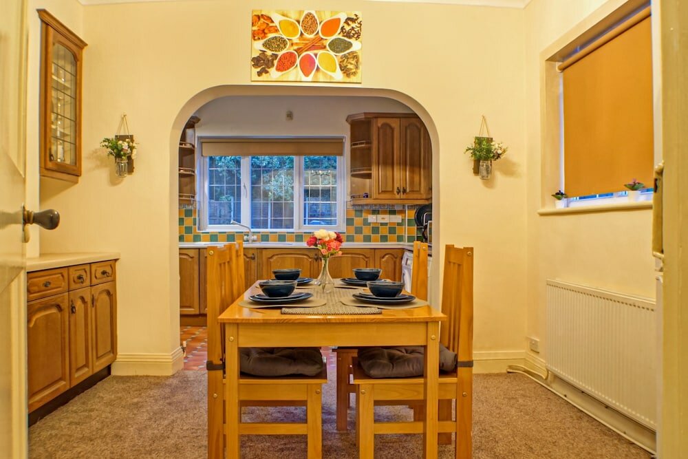 Фото Oyo Wayside Hotel