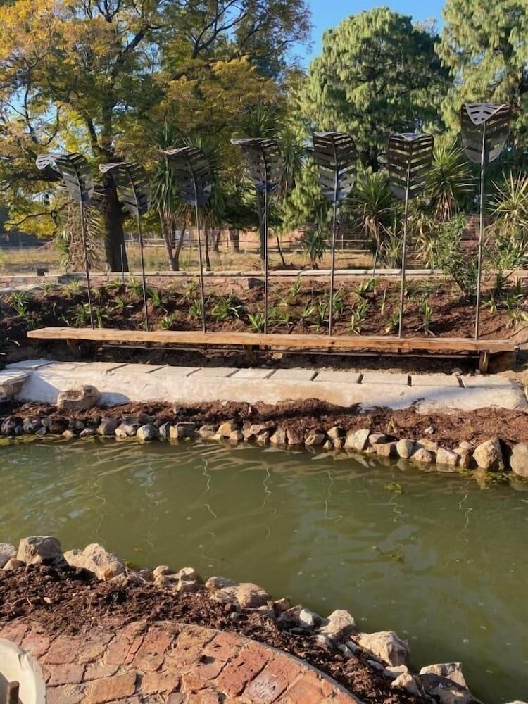 Фото Four20 Bespoke Hotel