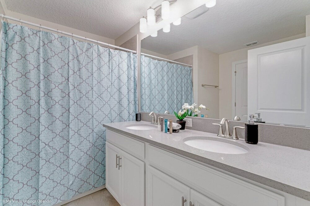 Фото Modern Townhome W/private Pool & Free Water Park!