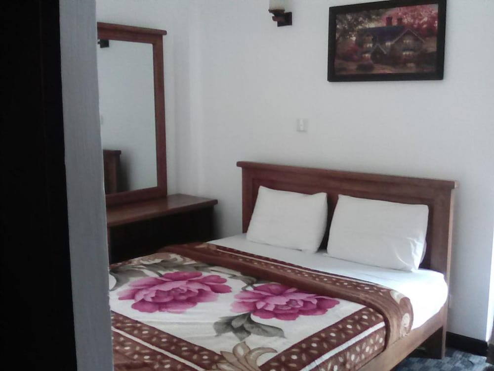 Фото Ashley Hills