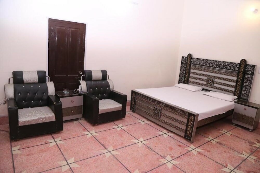 Фото Hotel Sareena Residence