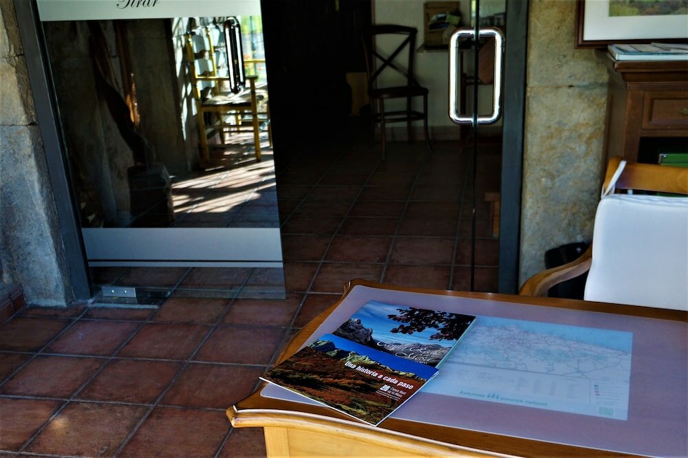 Фото Hotel Rural Palacio Fernández Heres