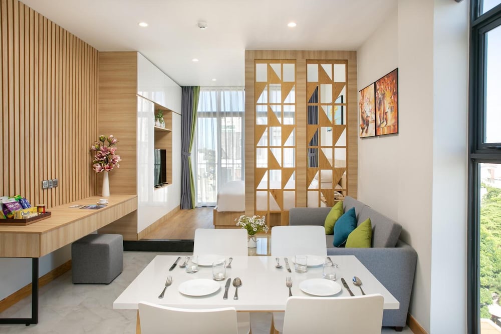 Фото Sun River Hotel & Apartment