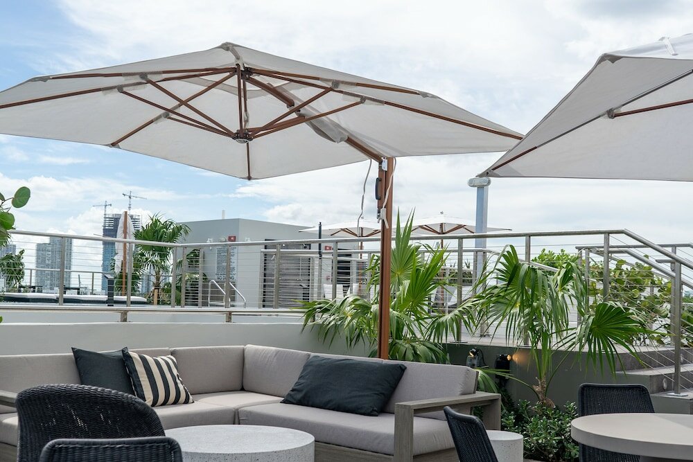 Фото Nassau Suite South Beach - an All Suites Hotel