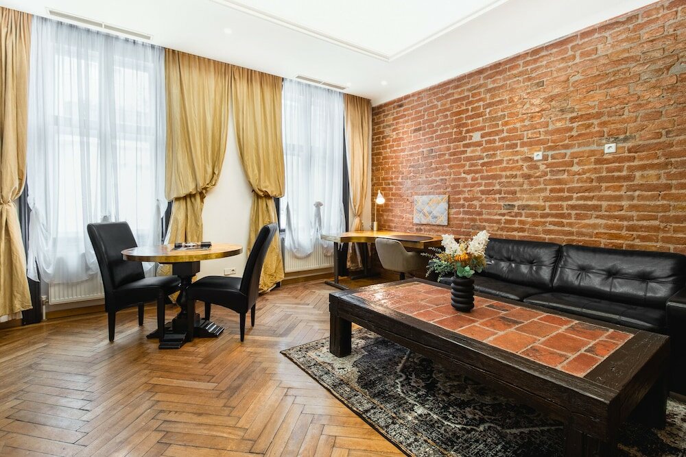 Фото Castello Apartments