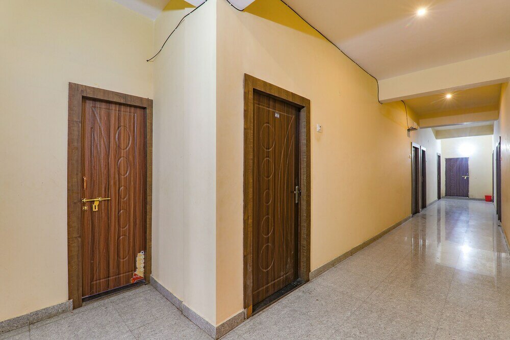 Фото Fabhotel Gsv Inn