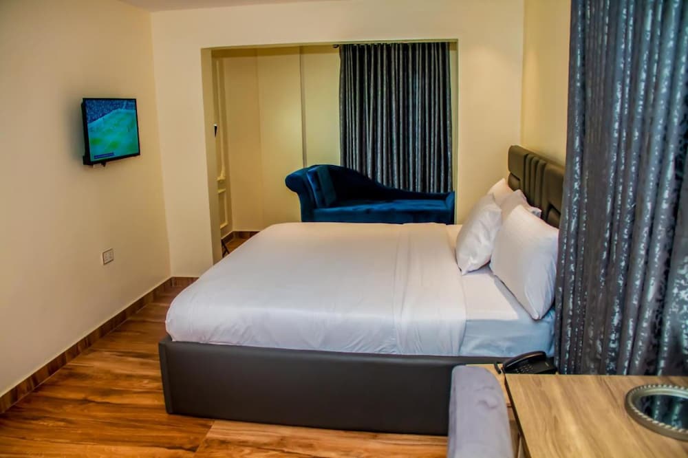 Фото Adun Suites