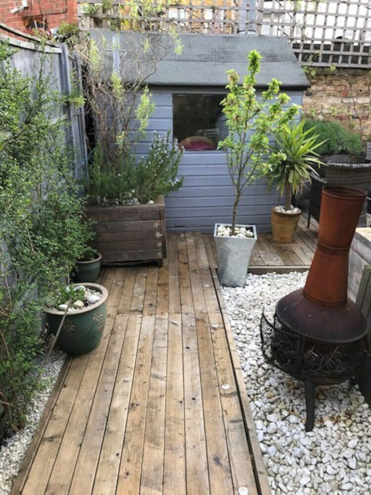 Фото Stunning 3 Bedroom House With Garden in Battersea