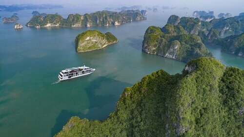 Гостиница Athena Royal Cruise в Халонге