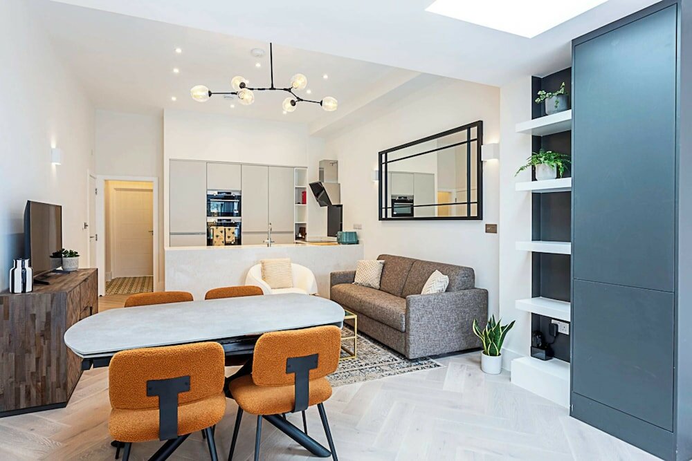 Фото Gorgeous Flat in the Heart of Acton