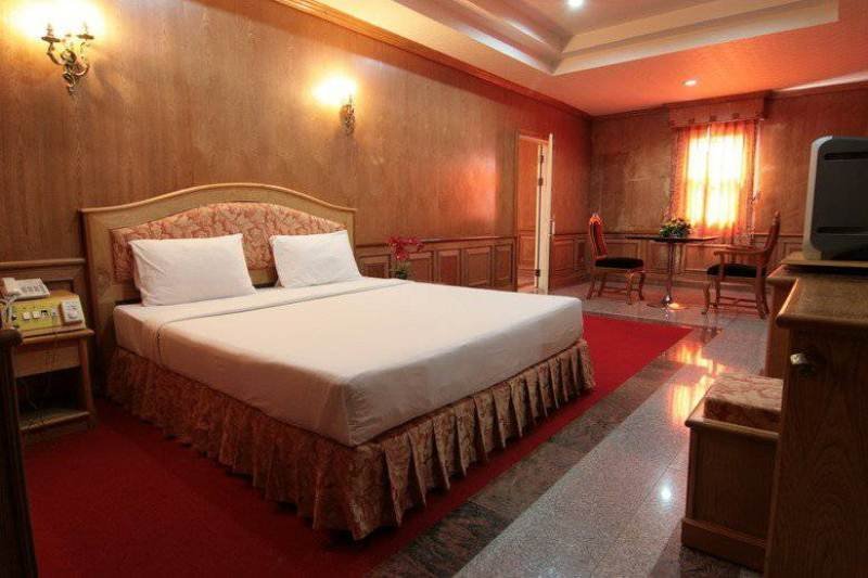 Фото 13 Coins Hotel Ngam Wong Wan