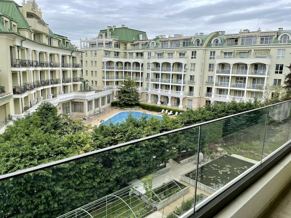 Фото Hotel Romance & Family Suites