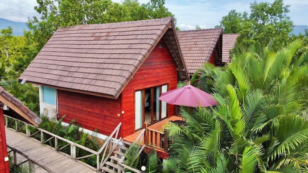 Фото Lodge Moni Essara Kompot