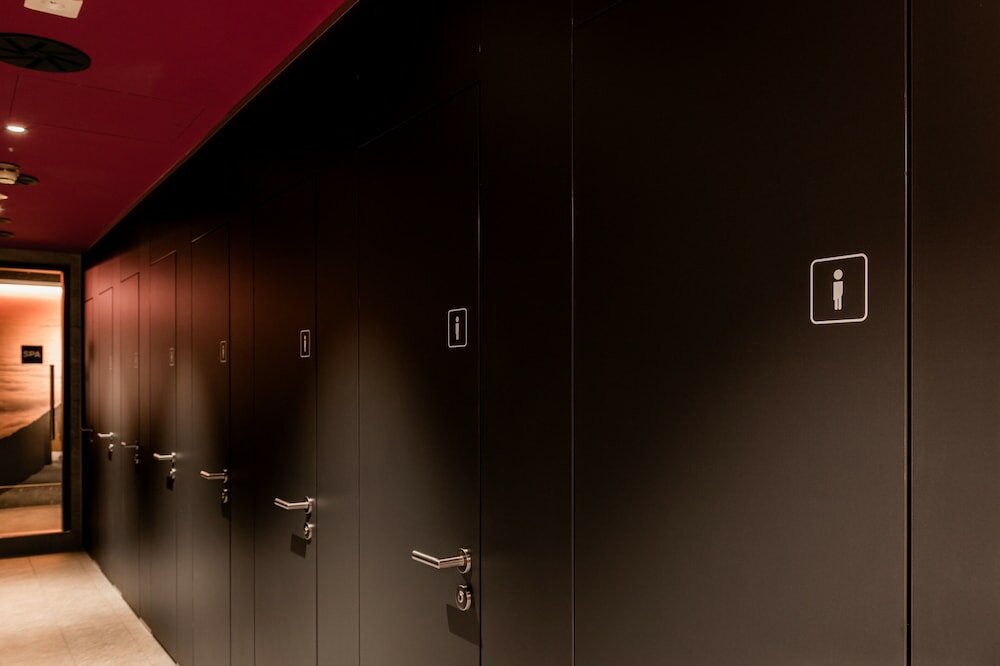 Фото Capsule Hotel - Alpine Garden Zurich Airport