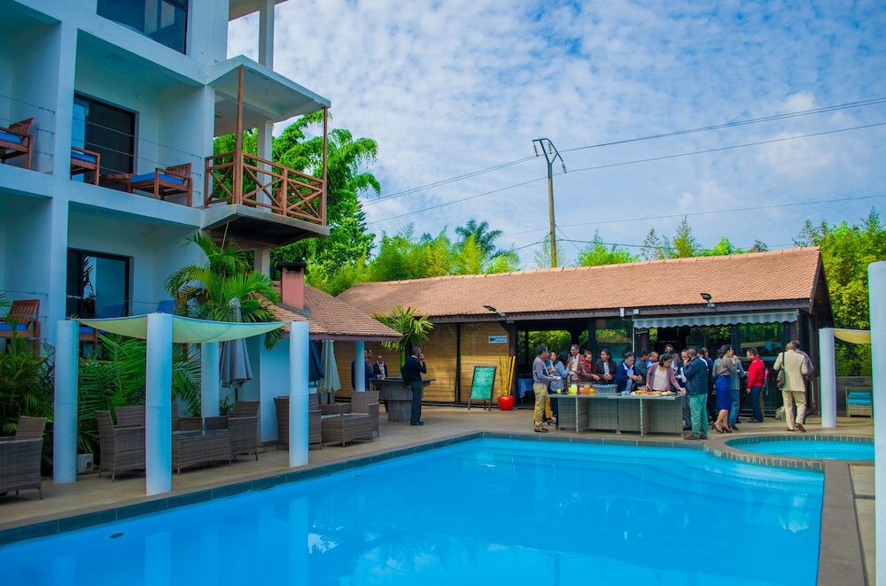 Фото Ikopa Hôtel