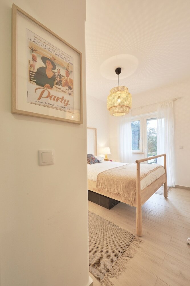 Фото Light Apartment W Balcony Apartment by TimeCooler