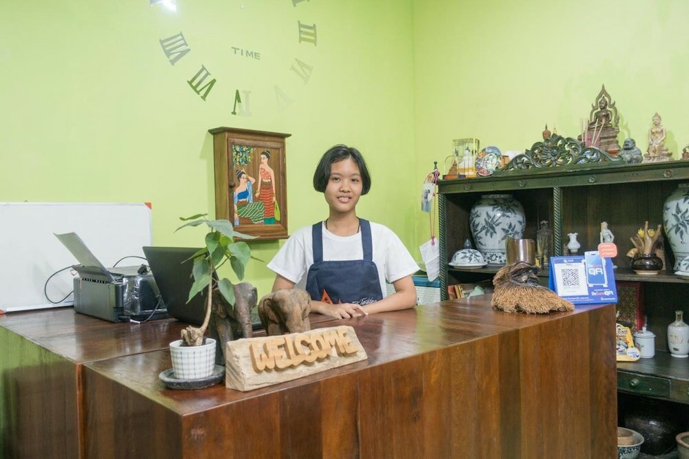 Фото Plus Hostel Ayutthaya