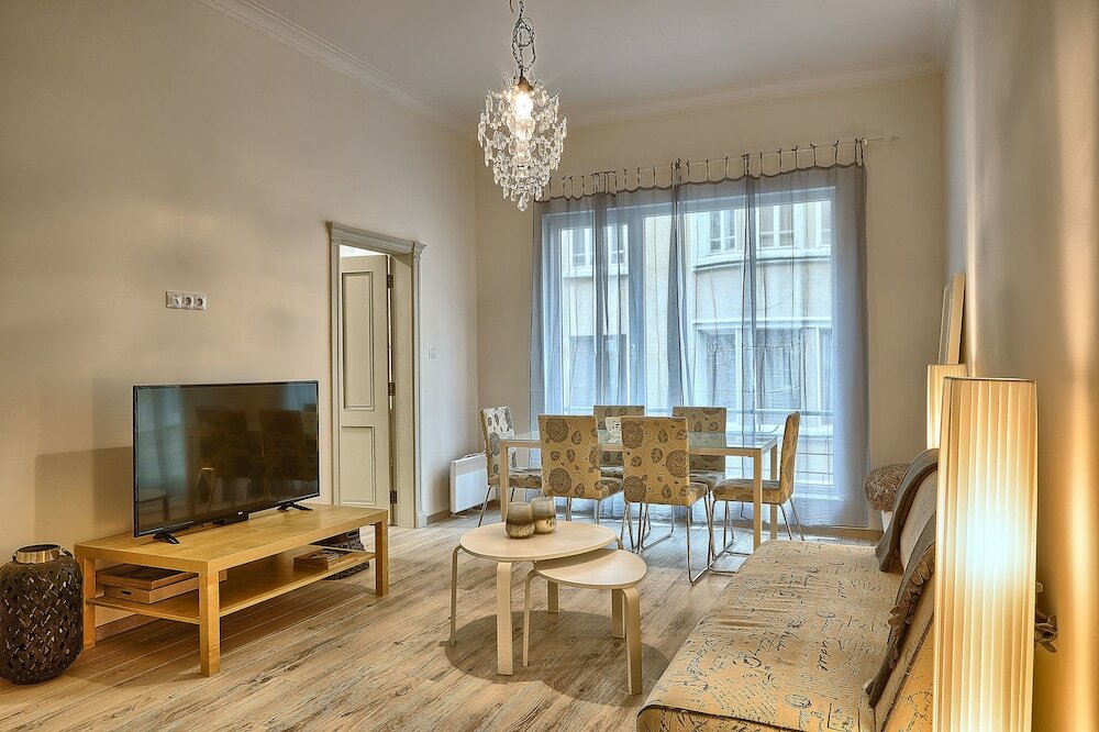 Фото Baratero City Corner II Apartment