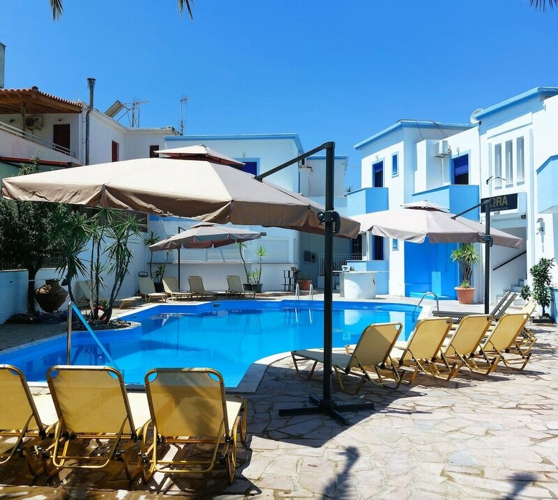 Гостиница Omega Rooms Anaxos