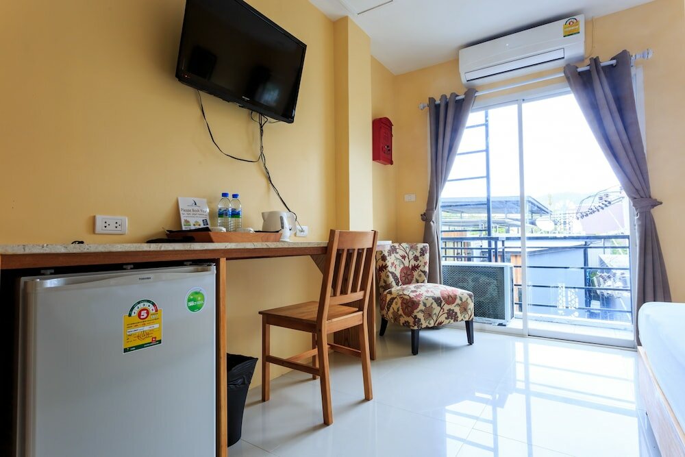 Фото Island Patong Beachfront Apartments