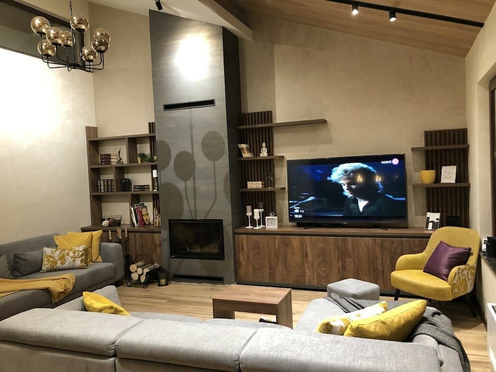 Фото Luxurious Sunset Villa with Pool