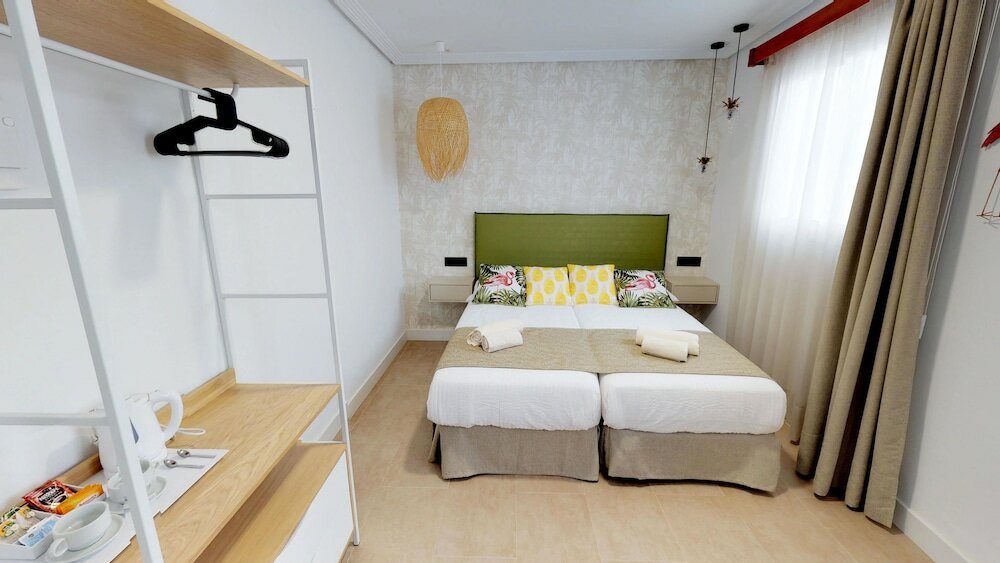 Фото Hostal Boutique La Española by Bossh Hotels