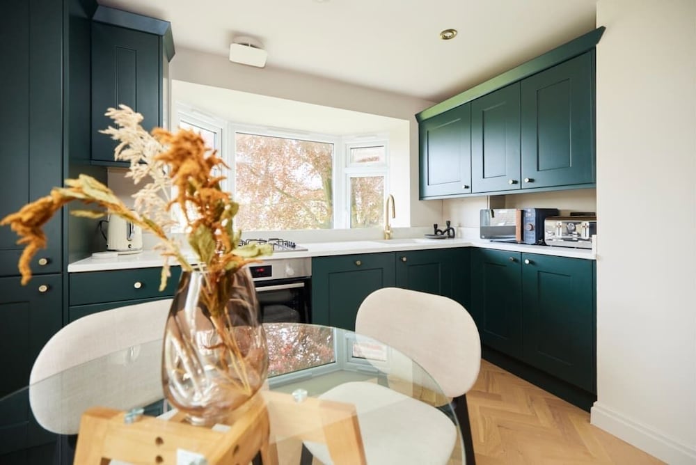 Фото The Wandsworth Loft - Entrancing 2bdr Flat With Garden