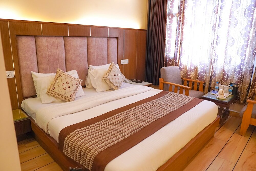 Фото Hotel Asian Plaza Dharamshala