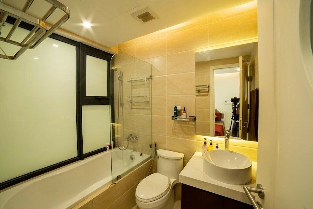 Фото Bayhomes Imperia Garden