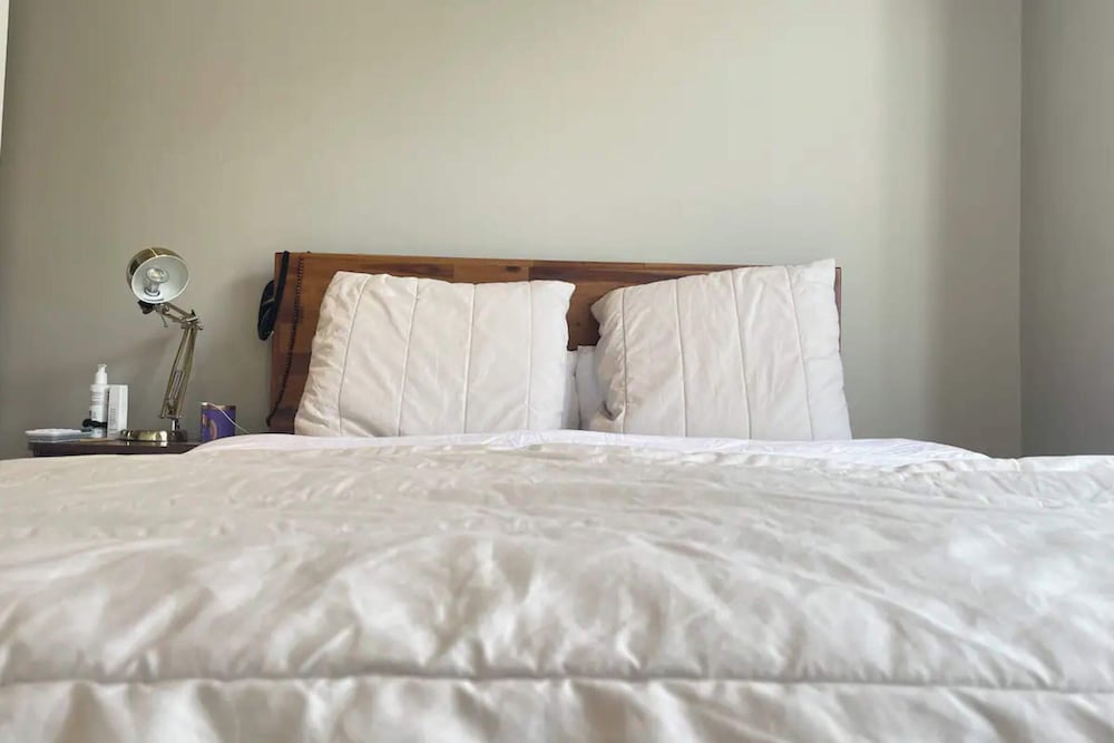 Фото Bright & Beautifully Decorated 1bd Flat - Brixton