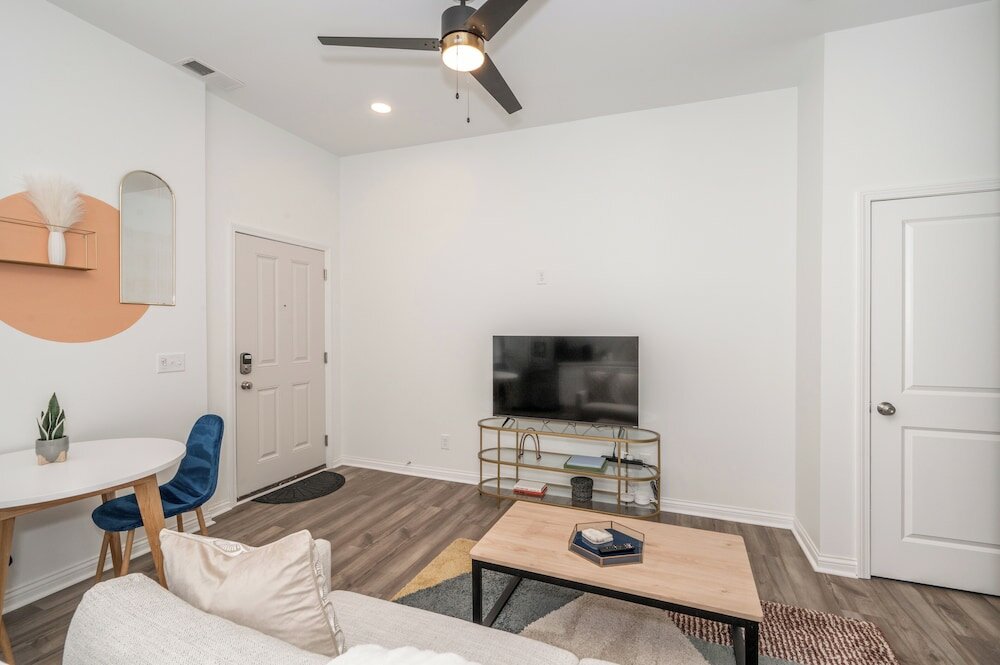 Фото Covington Charm 202