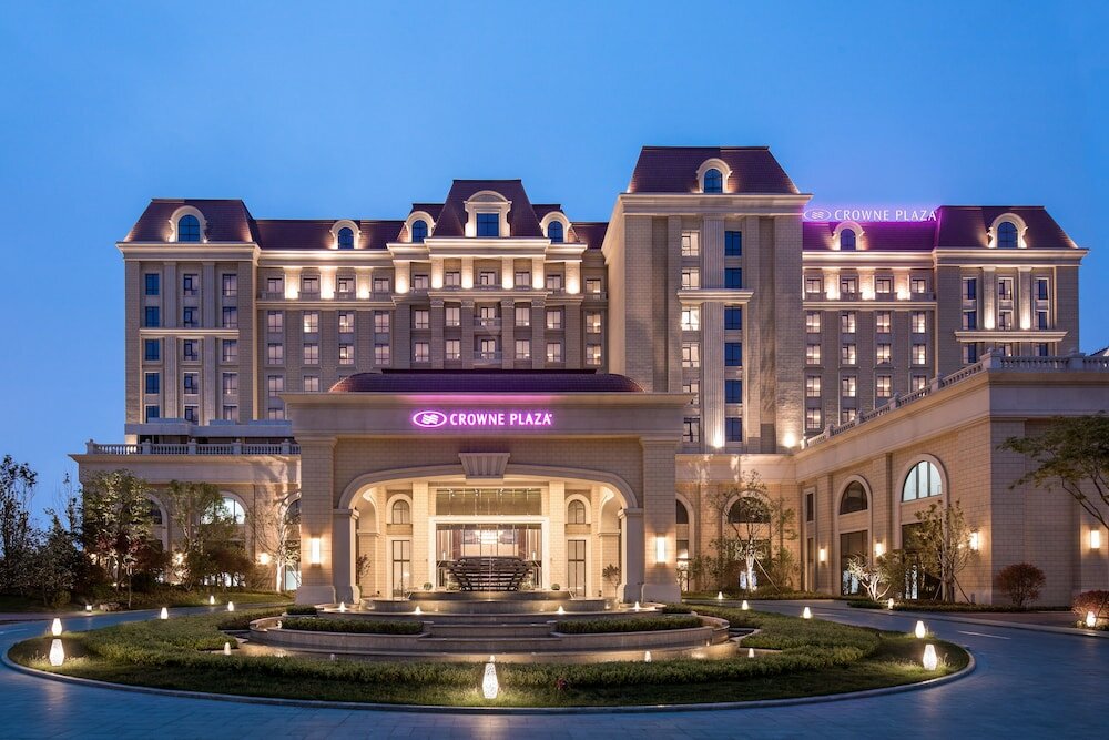 Фото Crowne Plaza Qingdao Oriental Movie Metropolis, an Ihg Hotel