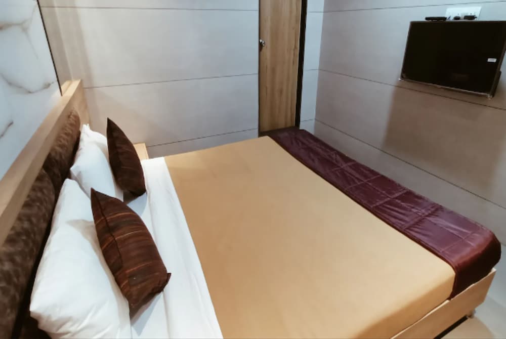 Фото Hotel Prasad Nx