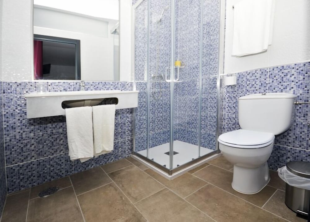 Фото Hostal Maria Jose