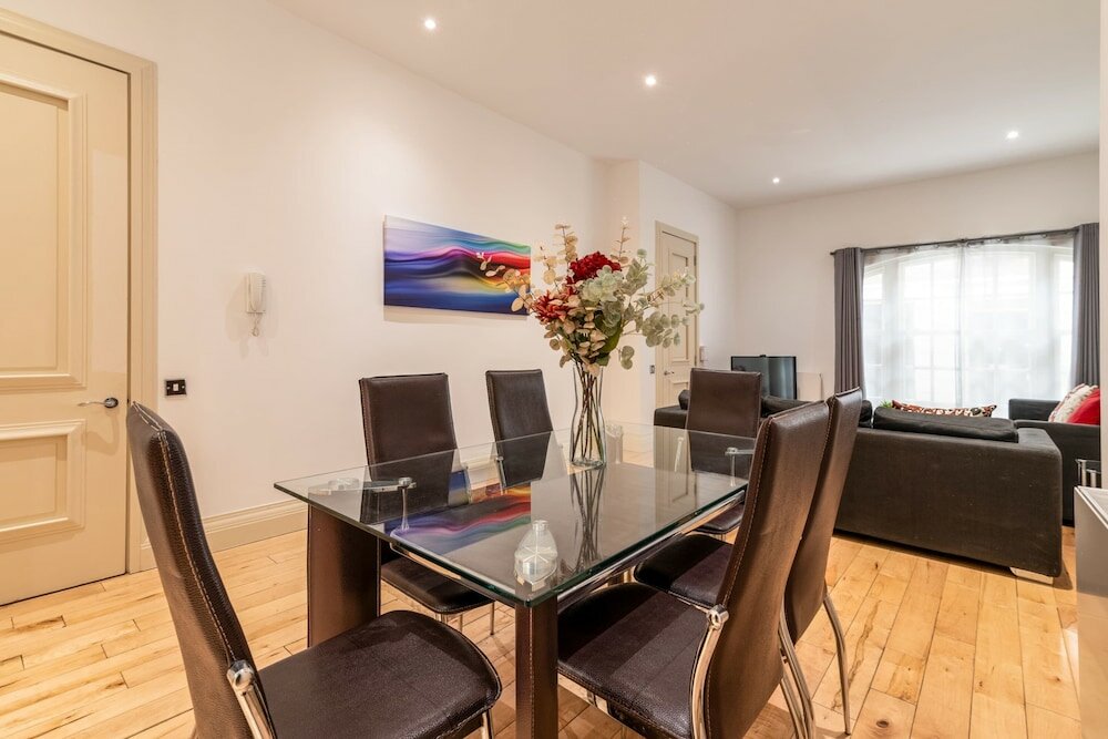 Фото Gorgeous Marylebone House