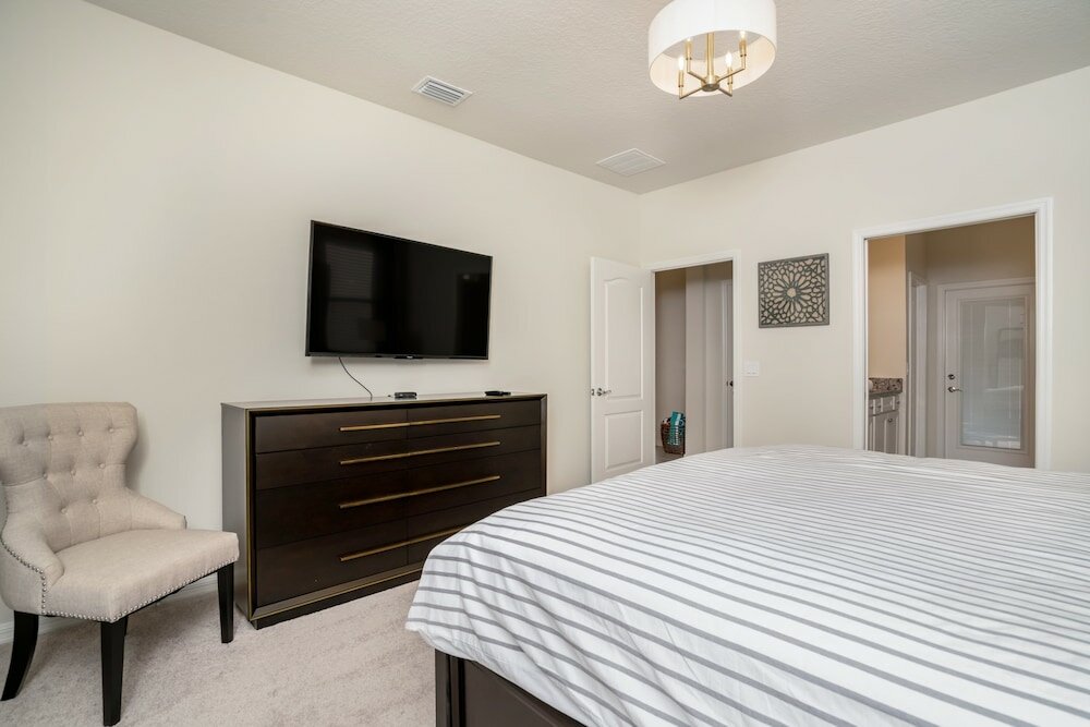 Фото 8 Bed 6 Ba Villa with Games, Pool & SPA