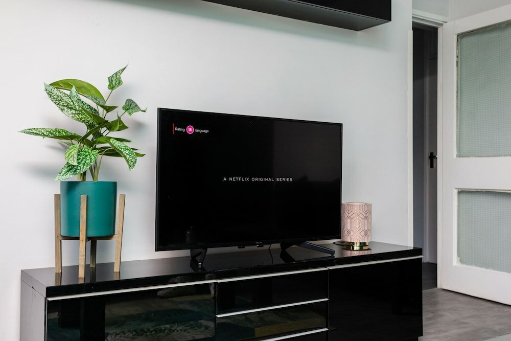 Фото Spacious 3 Bedroom Flat in the Heart of Shoreditch