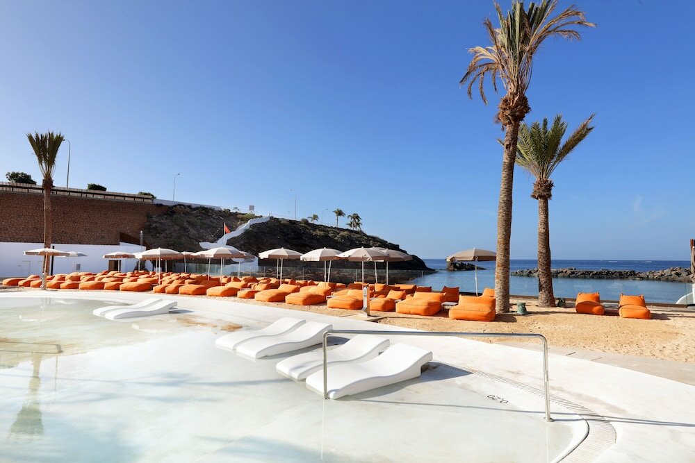 Фото Hard Rock Hotel Tenerife