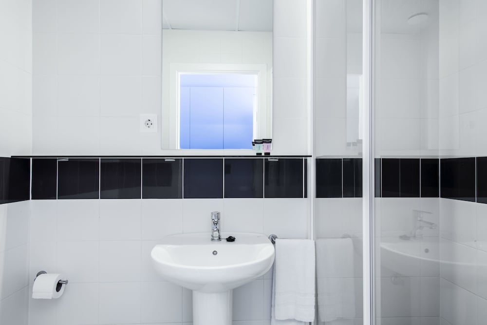 Фото Colegio Mayor La Concepción - Campus Accommodation