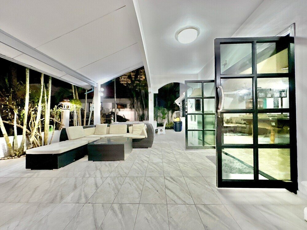 Фото Rosewood Pool Villa Pattaya 7