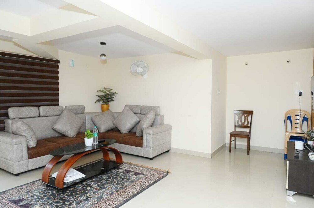 Фото Urban Stay Adams Service Apartment