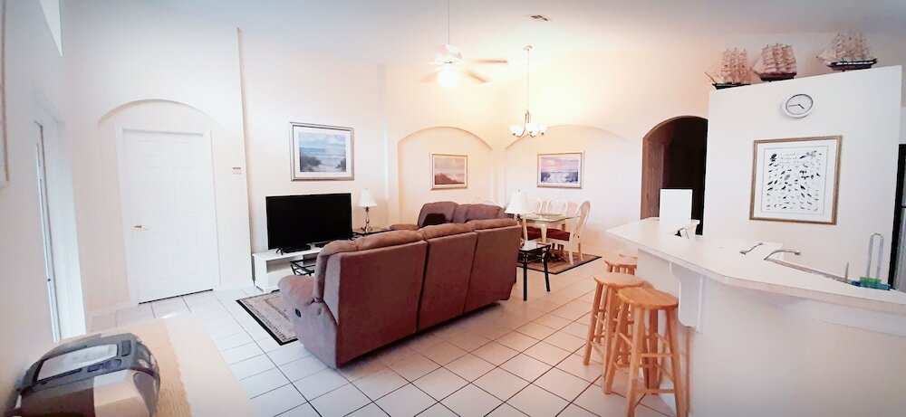 Фото 4630 4 Bedroom Private Pool Home, Cumbrian Lakes