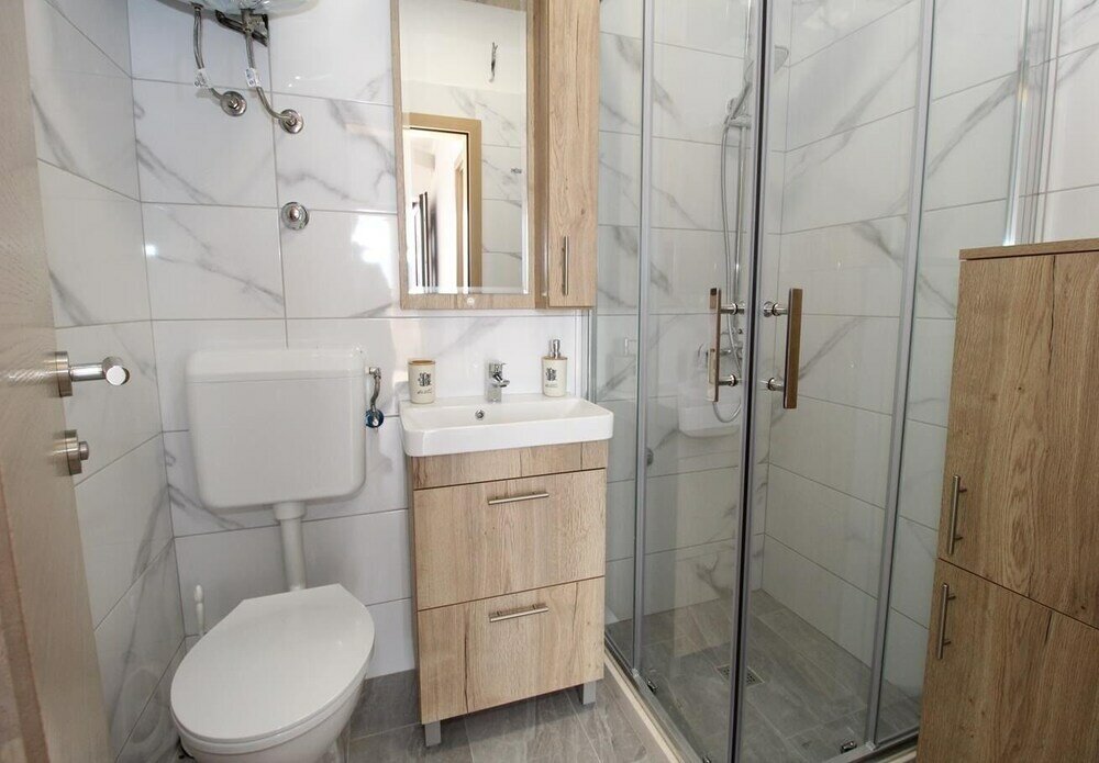 Фото Uga - Perfect Location - A2 - Vito