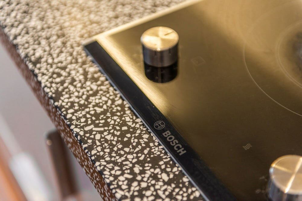 Фото Tower Hill City Centre Luxury Apartments