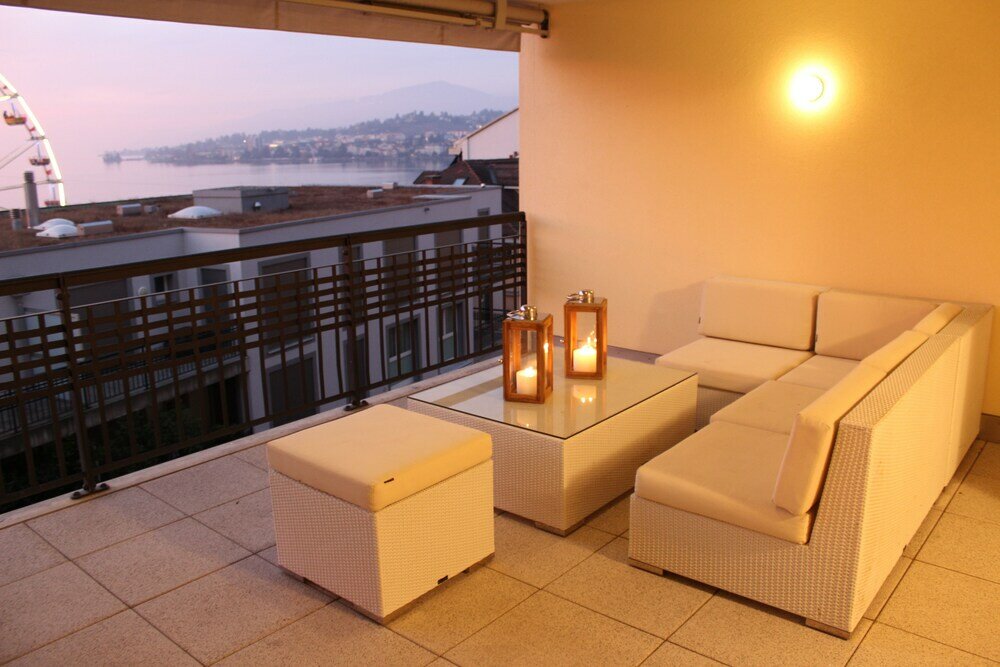 Фото Montreux Lake View Apartments City Centre