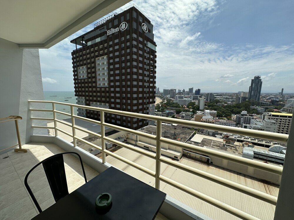 Фото Condo Express View Talay 6