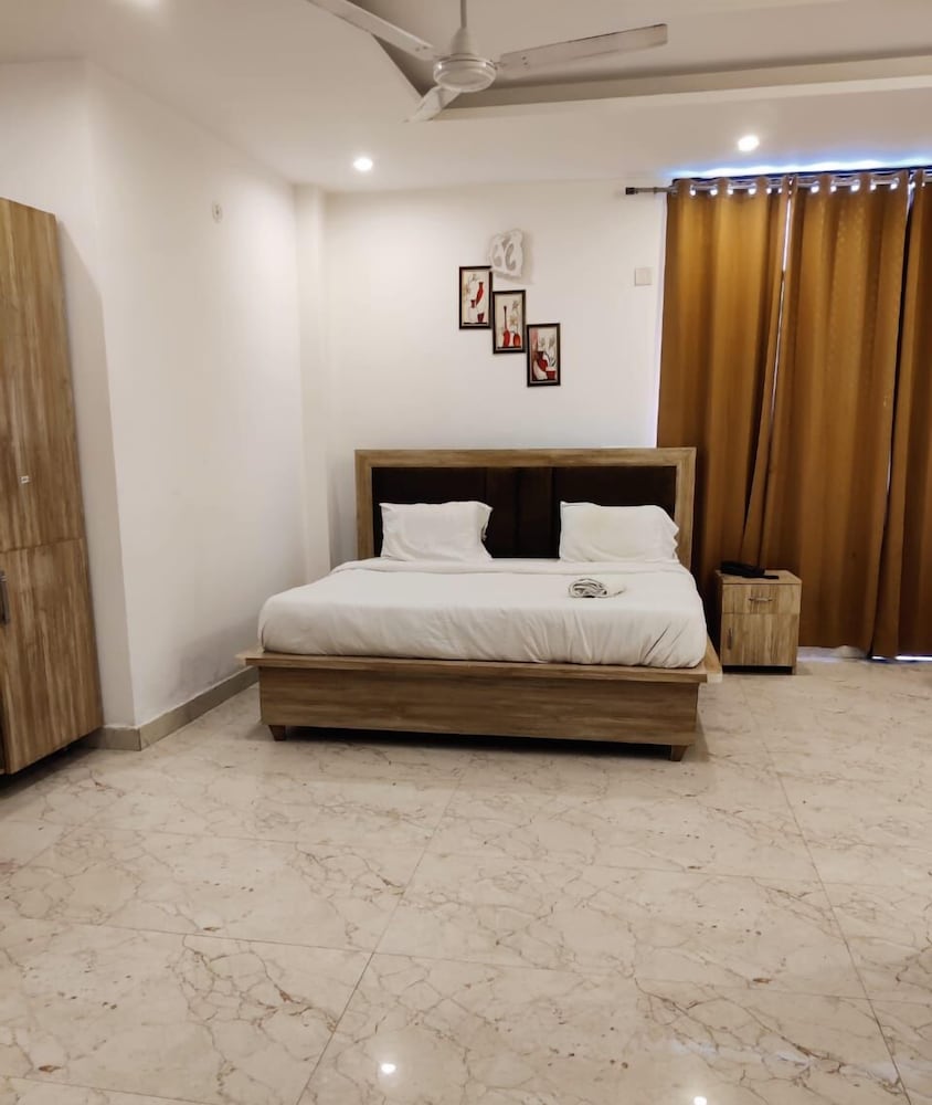 Фото Hotel Rivasa Regency