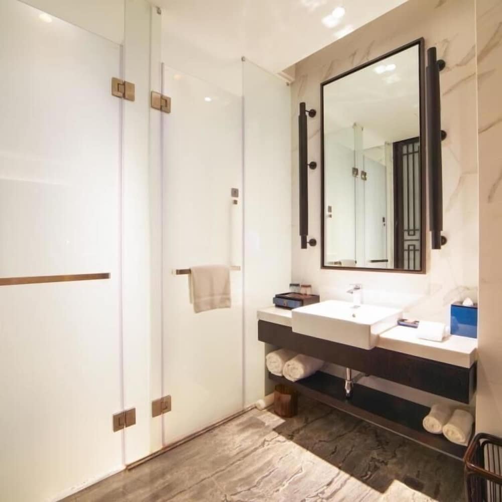 Фото Sanfang Qixiang Shuxiang Wenru Hotel