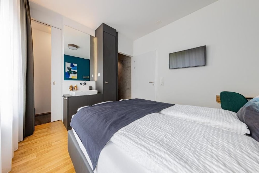 Фото Ambrosia Guesthouse